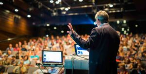 Maslows behovstrappa är nyckeln till bra storytelling. Om du kan formulera ett tillräckligt tydligt och relevant budskap når du ut.